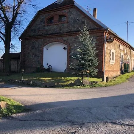 בית הארחה Schwarzenbersky Pansky Dvur Čimelitz