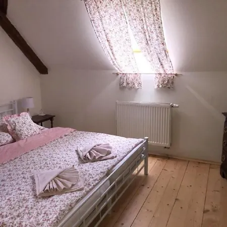 Schwarzenbersky Pansky Dvur Konukevi