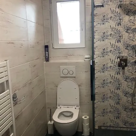 Konukevi Schwarzenbersky Pansky Dvur Čimelitz