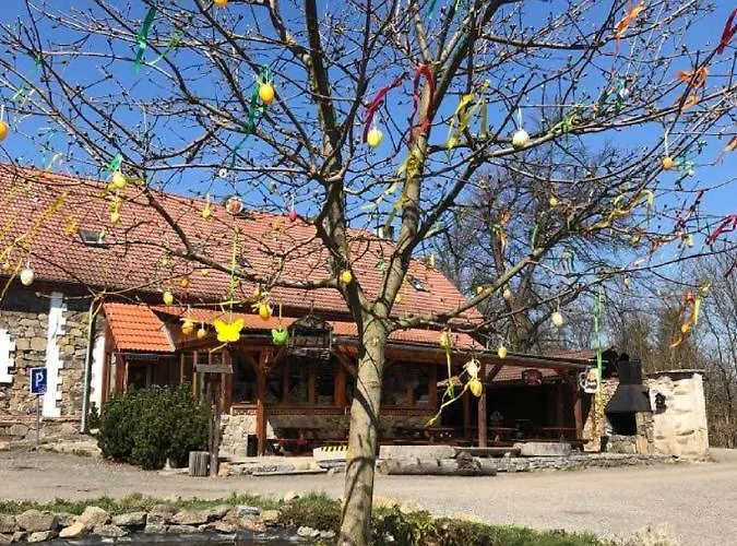 Gasthof Schwarzenberský Panský Dvůr 3*